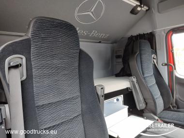 2017 Furgoon Kardinhaagis Mercedes-Benz Atego 824 L